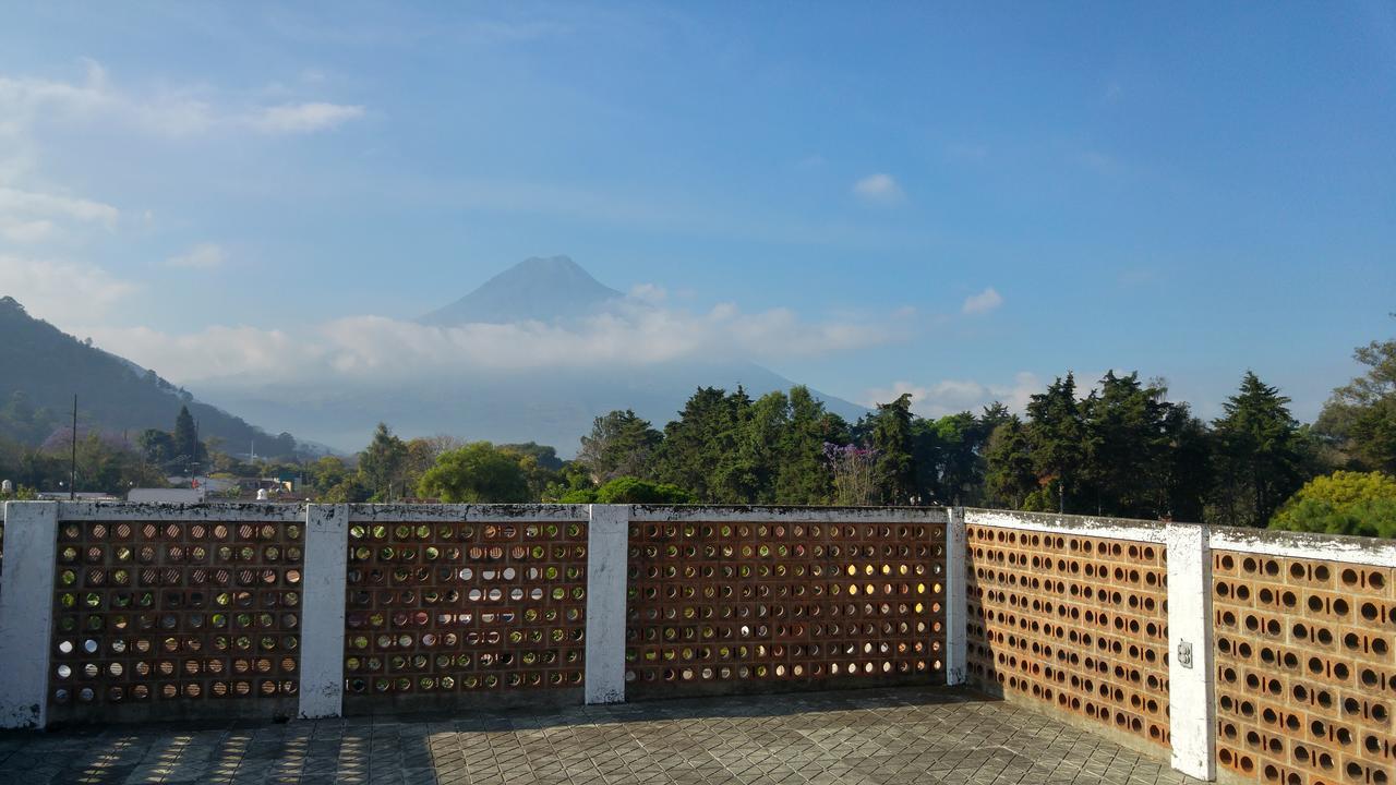 Ixkanul Antigua Hotel Exterior foto